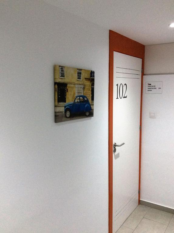 Hostelscat บาร์เซโลนา ภายนอก รูปภาพ