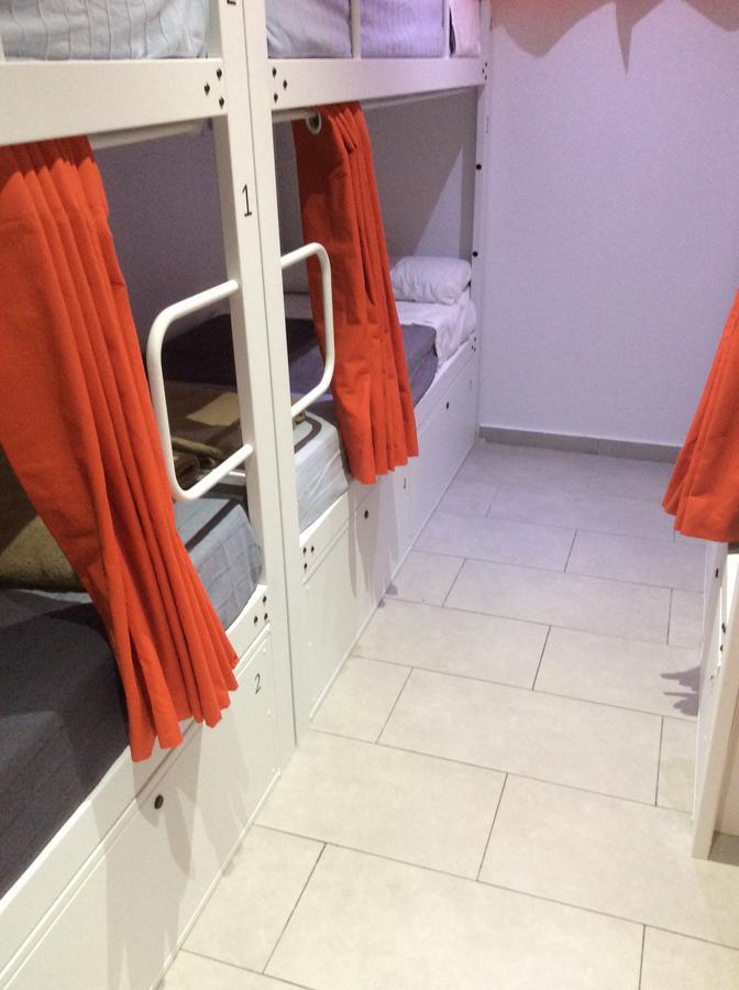 Hostelscat บาร์เซโลนา ภายนอก รูปภาพ