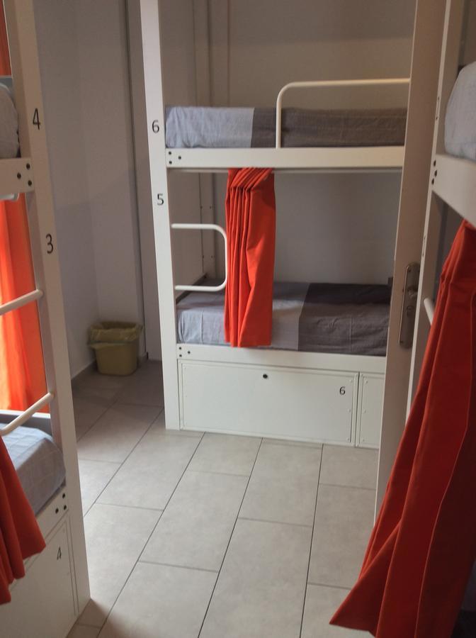 Hostelscat บาร์เซโลนา ภายนอก รูปภาพ